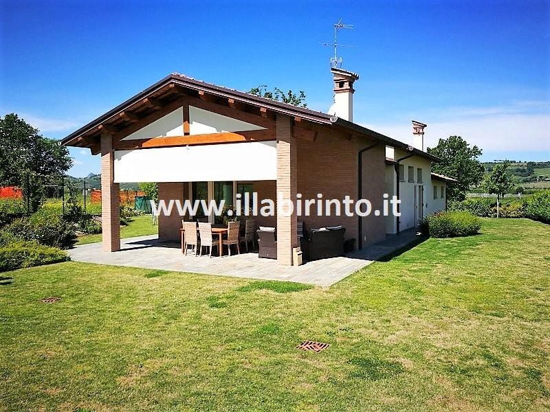 fotografie - Casa Indipendente Faenza (RA) Campagna Monte 