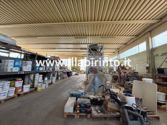 fotografie - capannone Faenza (RA) Periferia Valle 