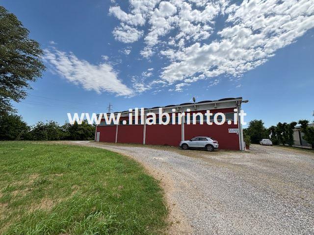 fotografie - capannone Faenza (RA) Periferia Valle 