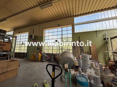 capannone Faenza (RA) Periferia Valle